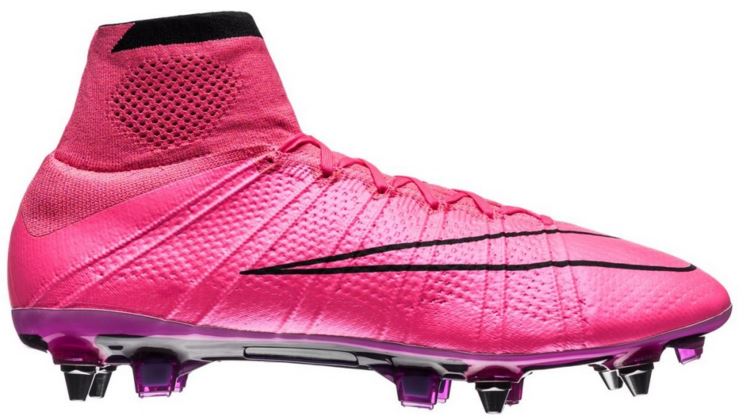 Lyserøde fodboldstøvler fra Nike